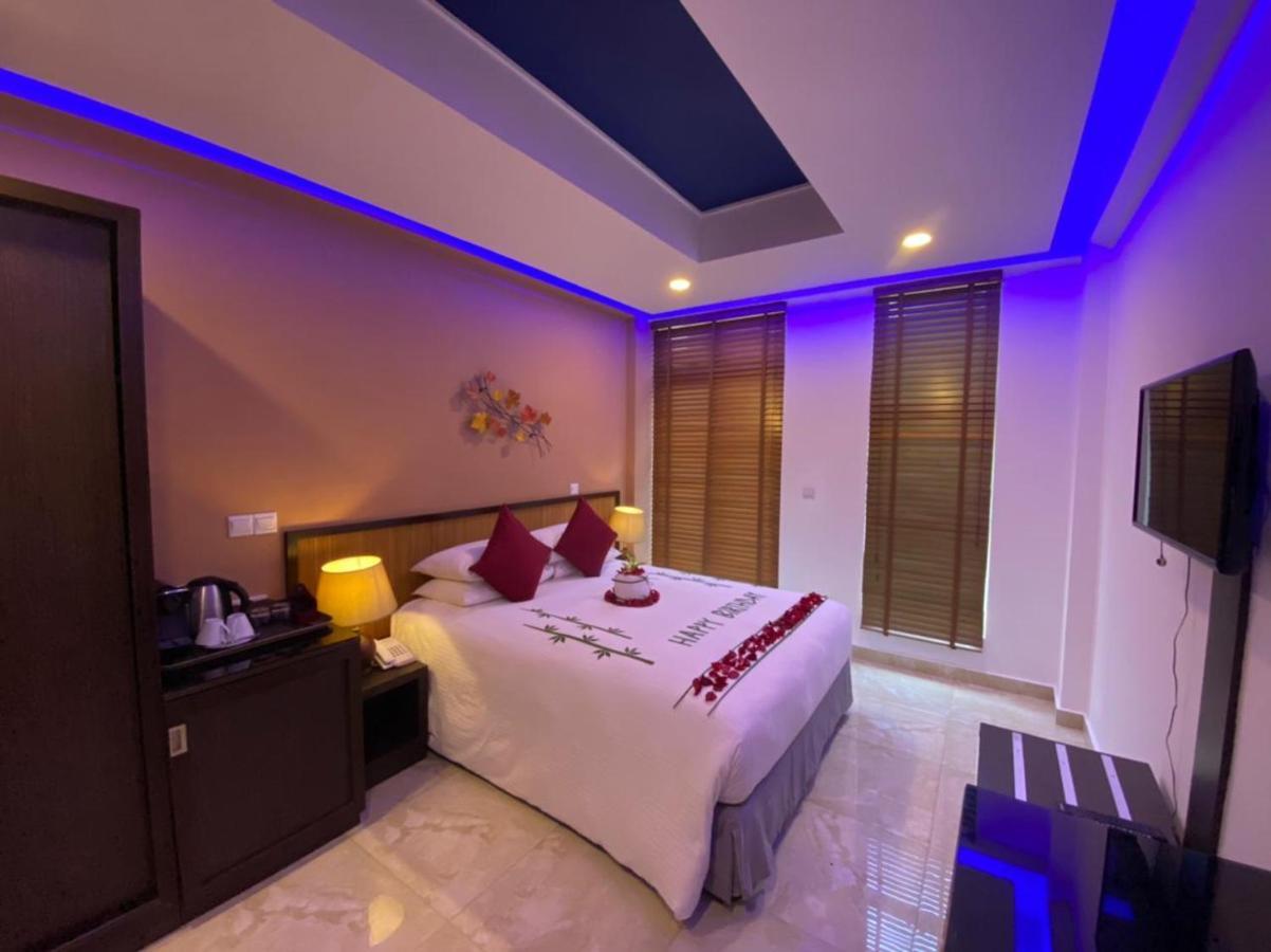 Eleven Trees Maldives Hotell Hulhumale Exteriör bild
