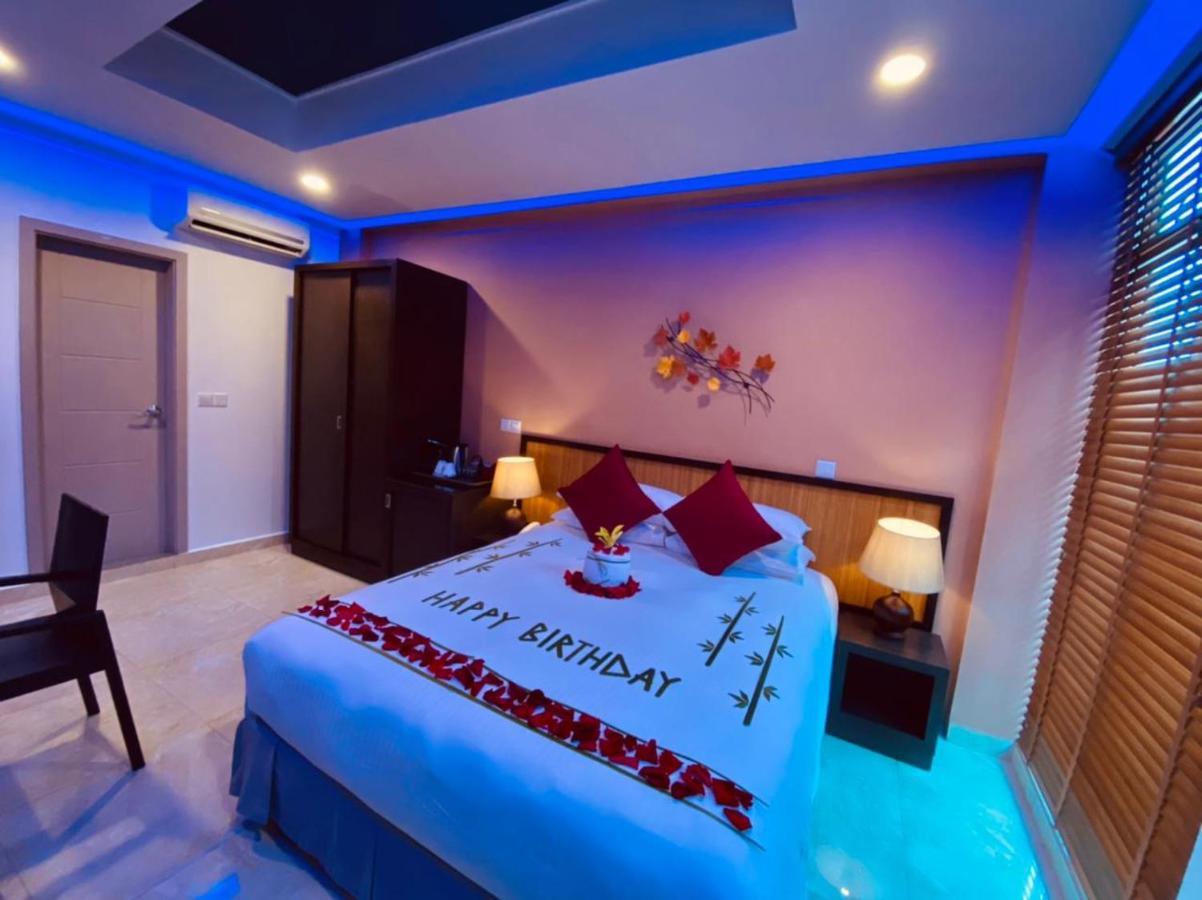 Eleven Trees Maldives Hotell Hulhumale Exteriör bild